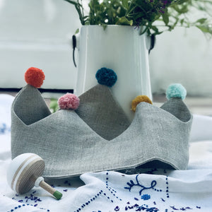 Fabric play crown