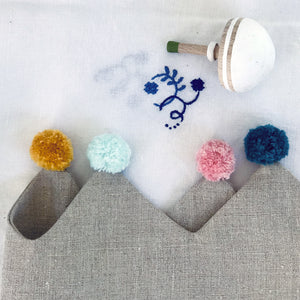 Fabric play crown